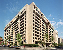 IMF-Headquarters_of_the_International_Monetary_Fund_(Washington,_DC).jpg